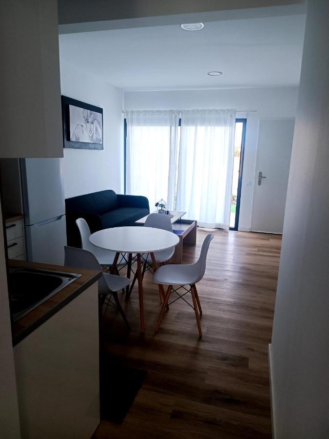 Fuerte Vibes Guest House In 科拉雷侯 外观 照片